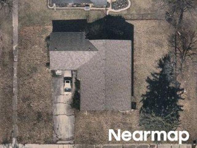 House for sale in Mchenry, Illinois