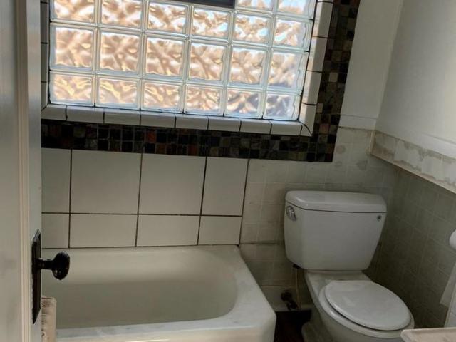 Apartment for rent in Royal Oak, Michigan