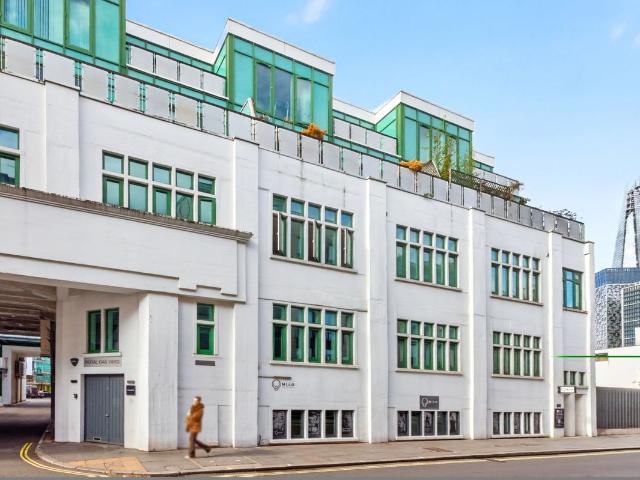 Studio for rent in Bermondsey Village, Greater London