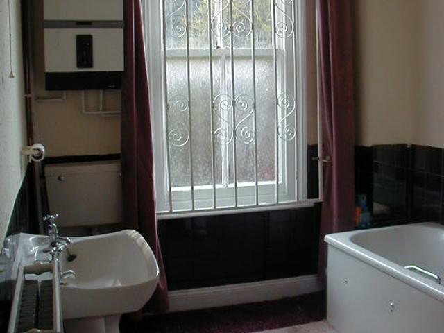 House for rent in Hyde Park, West Yorkshire