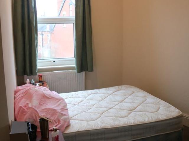 House for rent in Hyde Park, West Yorkshire