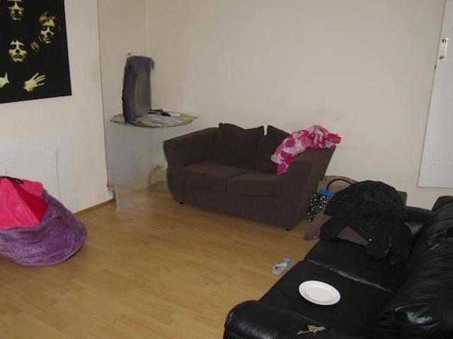 House for rent in Hyde Park, West Yorkshire