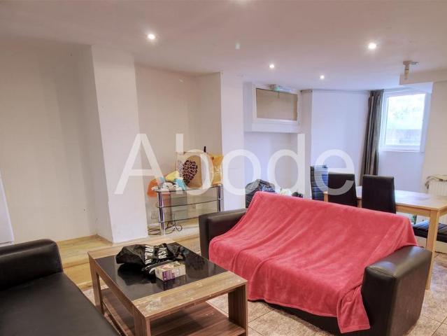 House for rent in Hyde Park, West Yorkshire