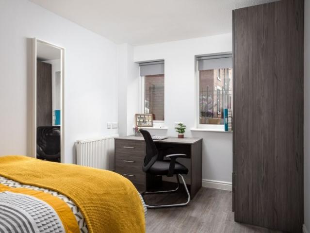 Apartment for rent in Hyde Park, West Yorkshire
