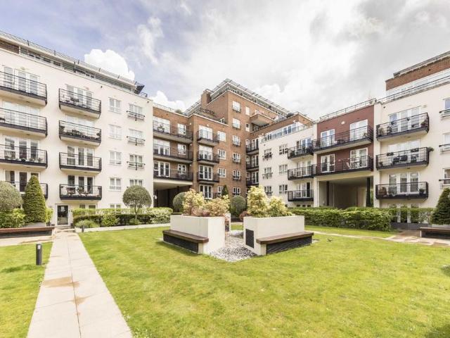 Apartment for rent in Norbiton, Greater London