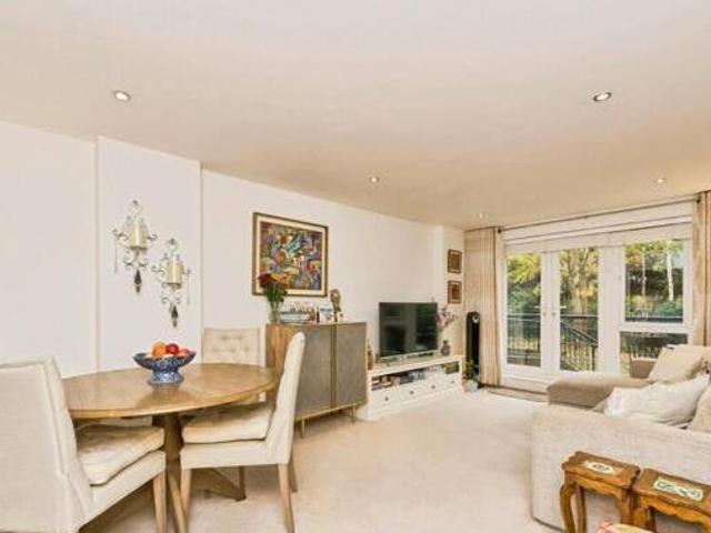 House for sale in Kingston Upon Thames, Greater London