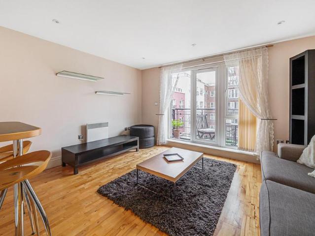 Apartment for rent in Royal Borough of Kingston upon Thames, Greater London