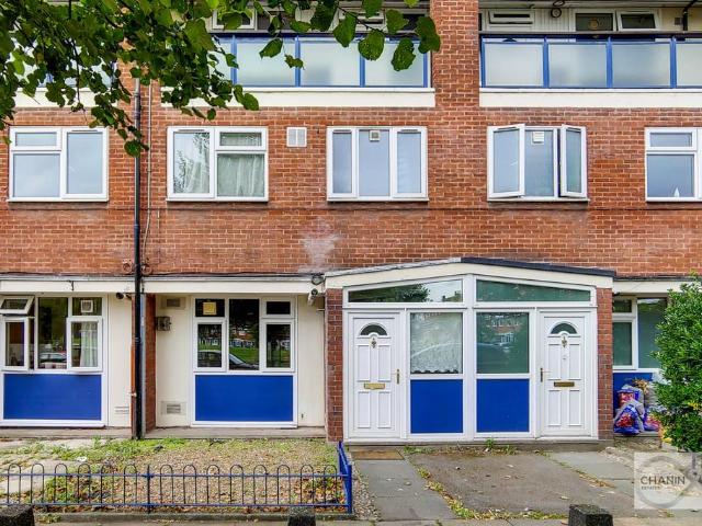 Apartment for rent in Brandon Estate, Greater London
