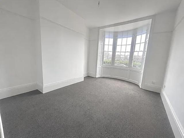 Apartment for rent in West Cliff, Acol
