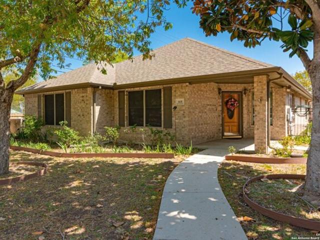 House for sale in Seguin, Texas