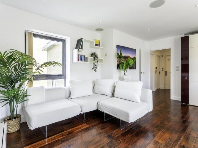 Apartment for rent in Tower Hill, Greater London