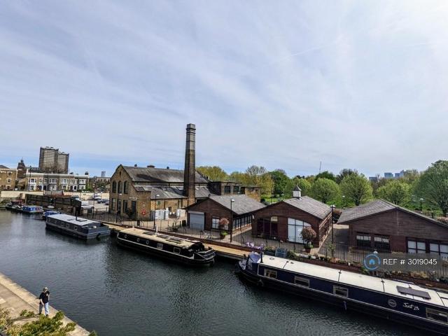 House for rent in Mile End, Greater London