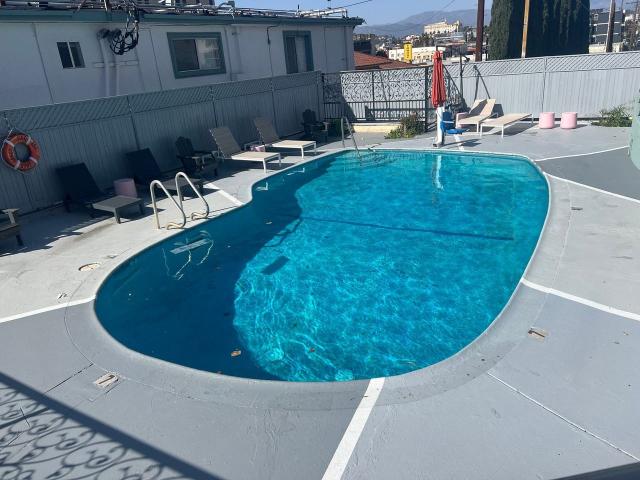 Apartment for rent in Canoga Park, California