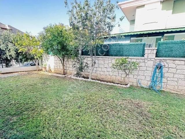 Alaçatı Mahallesi, Çeşme içerisinde kiralık Villa
