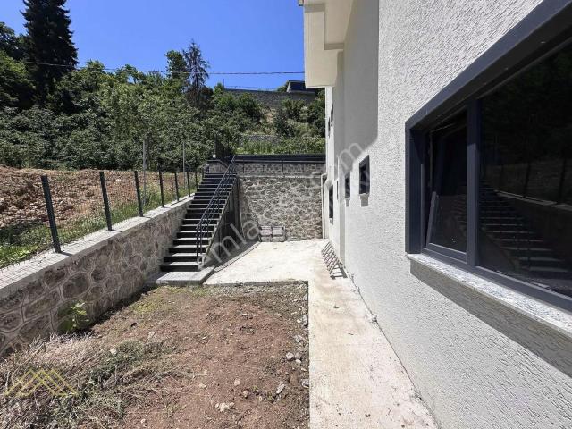Arsin, Trabzon içerisinde satılık Villa