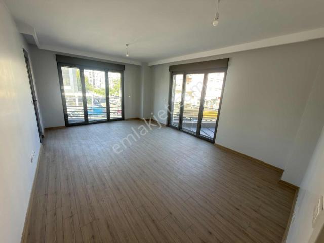 Yeni Mahallesi, Pendik içerisinde kiralık mülk