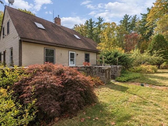 House for sale in Fitzwilliam, Cheshire County