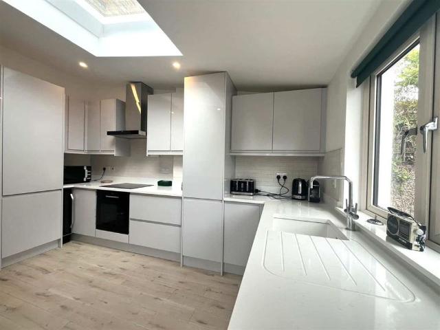 House to rent in Bluebell, North Tipperary