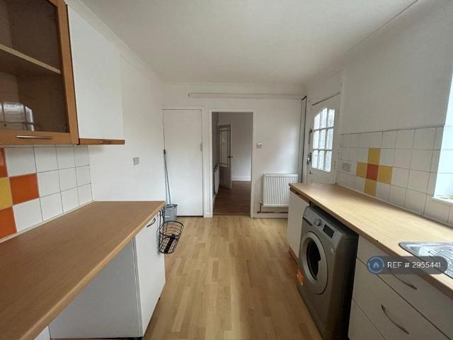 House for rent in Bentley, South Yorkshire