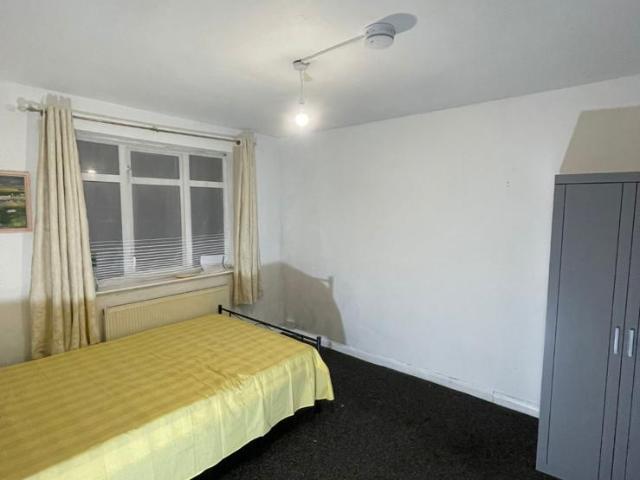 House for rent in Highams Park, Greater London