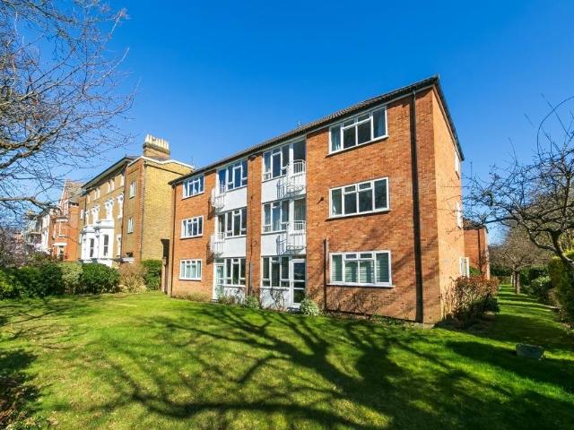 Apartment for rent in Kew, Greater London