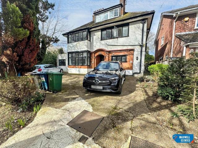 House for rent in Hatch End, Greater London