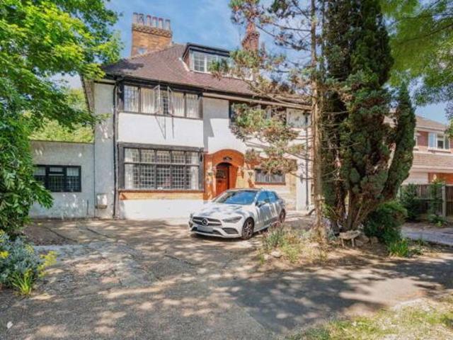 House for sale in Greater London