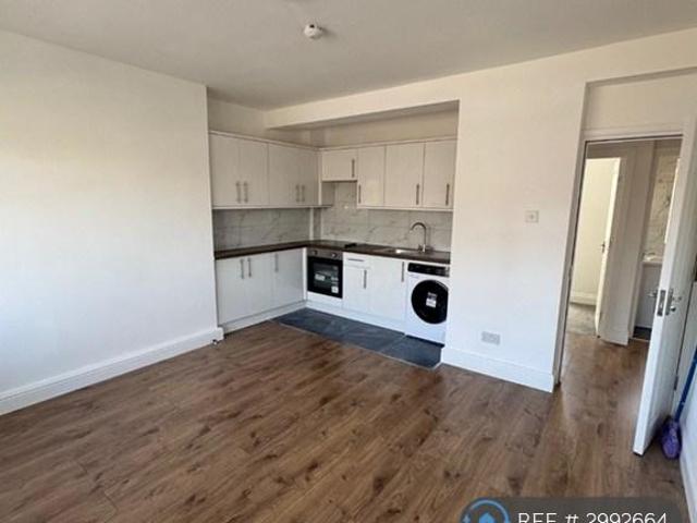 Apartment for rent in Peckham, Greater London