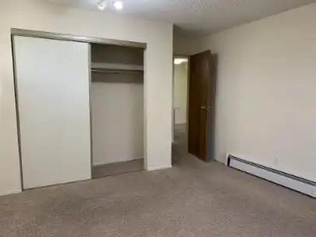 Apartment for rent in Kingsland, Calgary