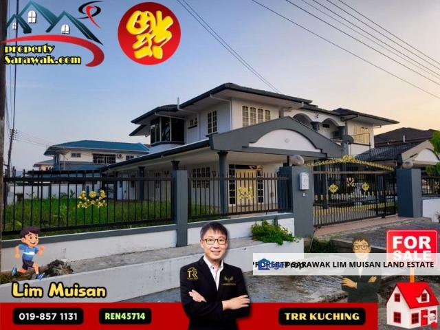 House for sale in Kuching