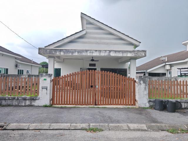 Bungalow for sale in Perak