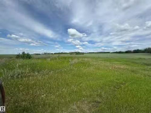 House for sale in Alberta