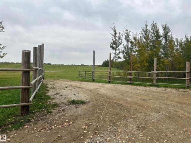 Land for sale in Lac Ste. Anne County, Alberta