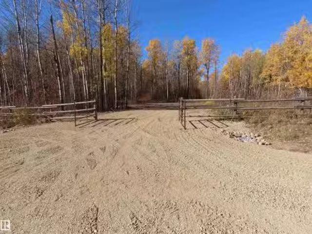 House for sale in Alberta Beach, Alberta