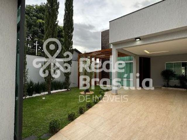 Casa aluguel em Região Geográfica Imediata do Distrito Federal, Região Integrada de Desenvolvimento do Distrito Federal e Entorno