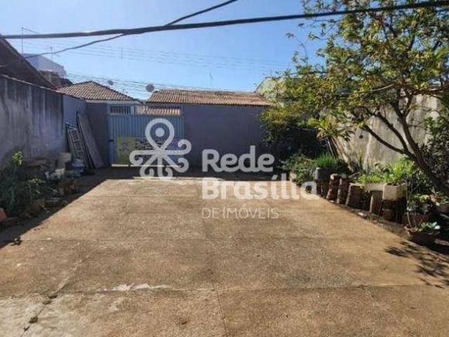 Casa venda em Região Geográfica Imediata do Distrito Federal, Região Integrada de Desenvolvimento do Distrito Federal e Entorno