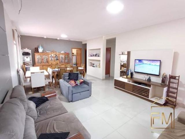 Casa venda em Região Geográfica Imediata do Distrito Federal, Região Integrada de Desenvolvimento do Distrito Federal e Entorno
