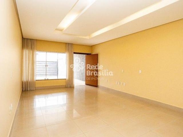 Casa venda em Região Geográfica Imediata do Distrito Federal, Região Integrada de Desenvolvimento do Distrito Federal e Entorno