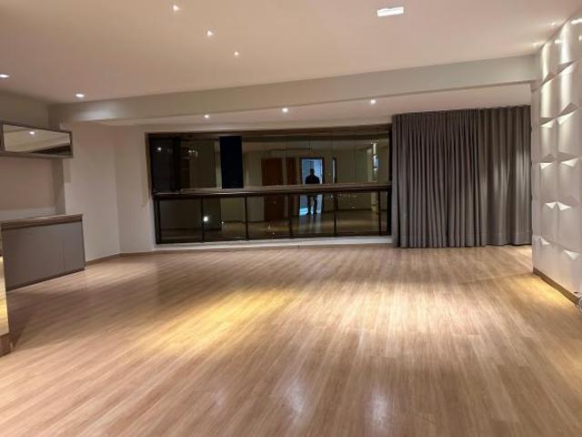 Apartamento venda em Região Geográfica Imediata do Distrito Federal, Região Integrada de Desenvolvimento do Distrito Federal e Entorno