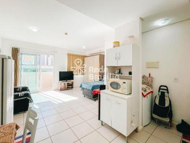 Apartamento venda em Região Geográfica Imediata do Distrito Federal, Região Integrada de Desenvolvimento do Distrito Federal e Entorno