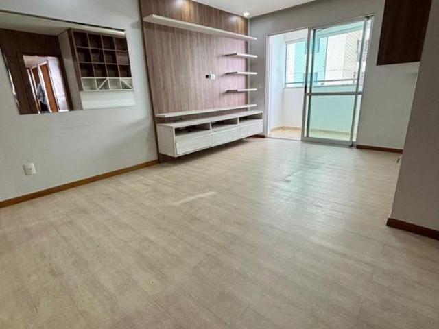 Apartamento venda em Região Geográfica Imediata do Distrito Federal, Região Integrada de Desenvolvimento do Distrito Federal e Entorno