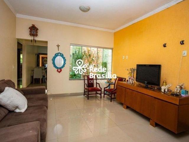 Casa venda em Região Geográfica Imediata do Distrito Federal, Região Integrada de Desenvolvimento do Distrito Federal e Entorno