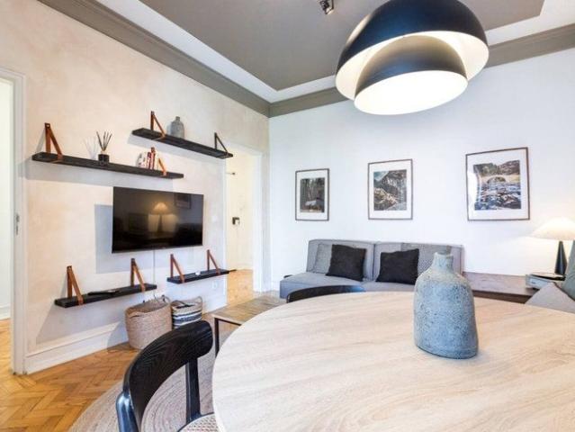 Apartamento alugar em São João de Brito, Lisboa