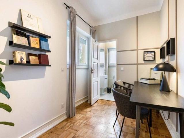 Apartamento alugar em São João de Brito, Lisboa