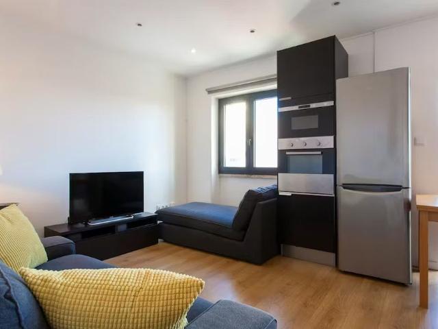 Apartamento alugar em Baixa de Algés, Oeiras