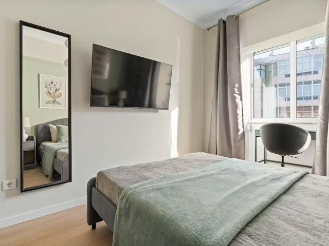 Apartamento alugar em Encosta do Sol, Amadora