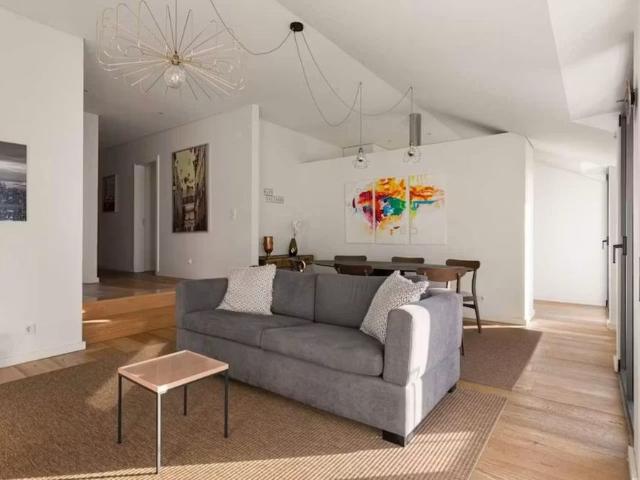 Apartamento alugar em Misericórdia, Lisboa