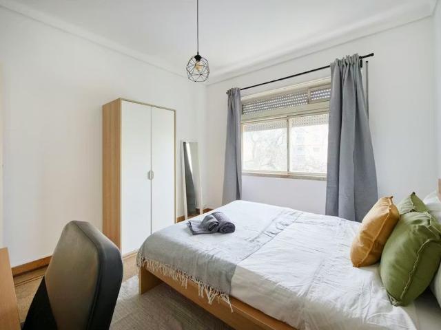Apartamento alugar em Célula C, Lisboa