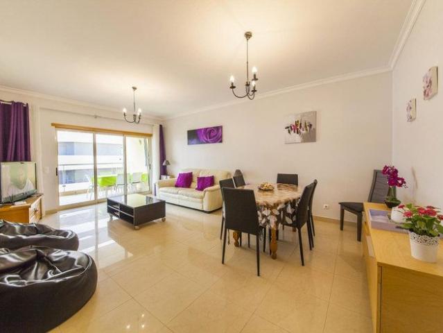 Apartamento alugar em Bairro Operário, Lagos