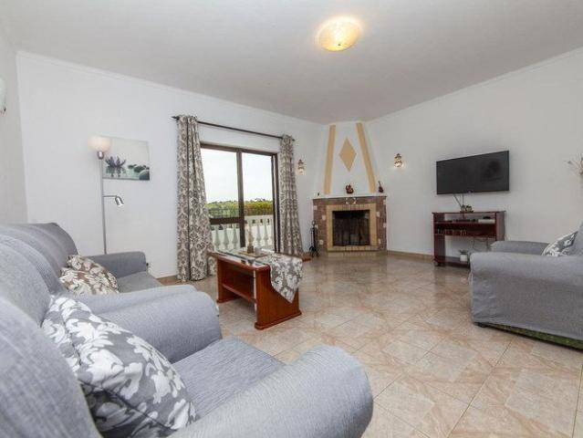 Apartamento alugar em Chinicato, Lagos